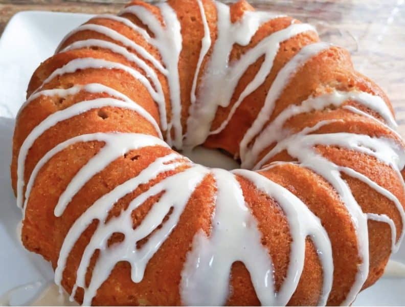 Honey Bun Bundt Cake - Alyrica Cooper